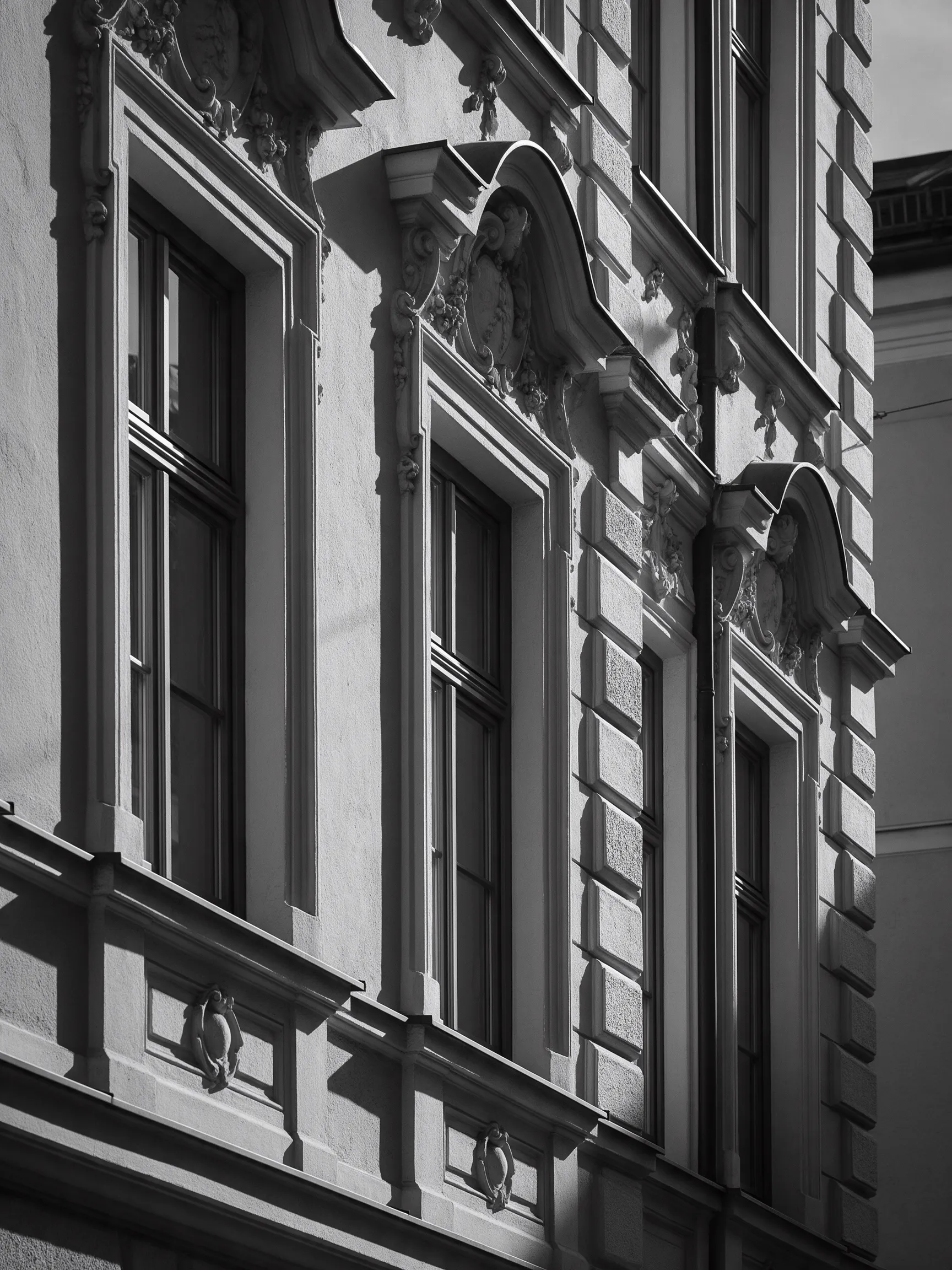 Gründerzeit-Altbaufassade im Münchner Lehel, Symbolbild